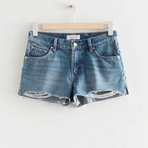 & other stories Frayed Low Waist Denim Shorts, US 4, BNWT